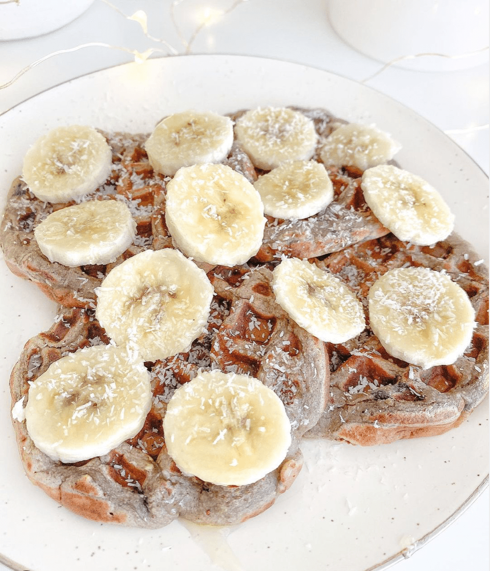FLOURLESS BLUEBERRY BANANA WAFFLES