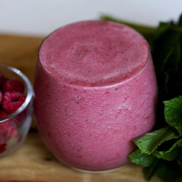 RASPBERRY PINEAPPLE MINT SMOOTHIE